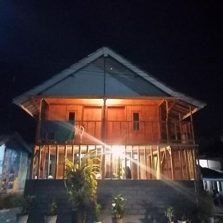 Jaya Homestay Tetebatu Eksteriør bilde