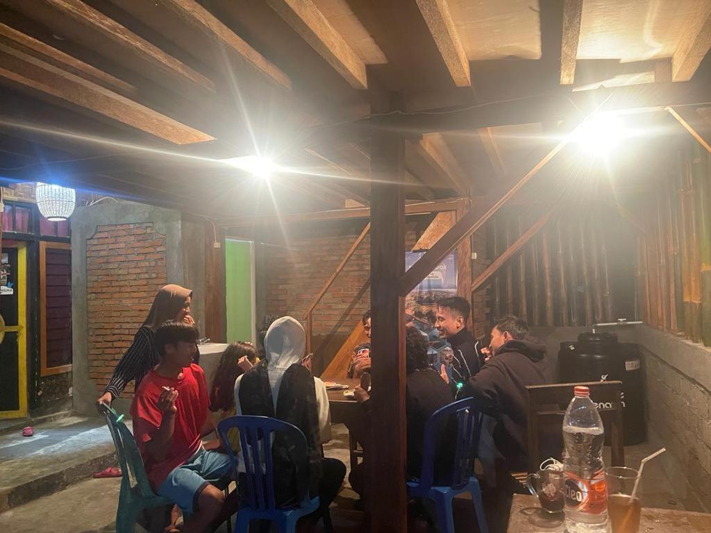 Jaya Homestay Tetebatu Eksteriør bilde